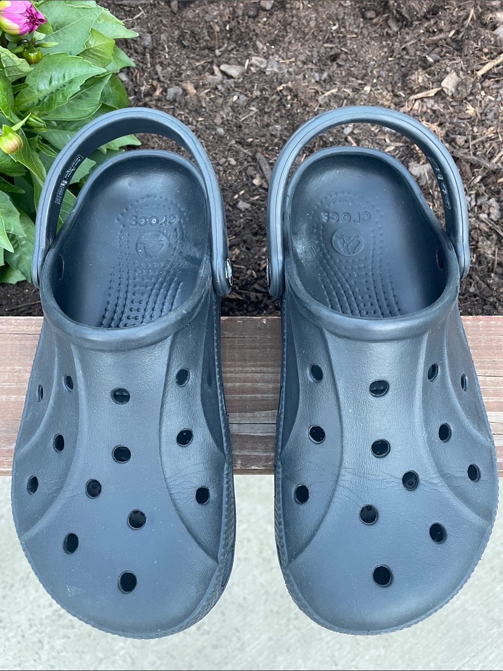 CROCS Classic Black Clogs - Slip-On Mules